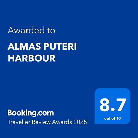 شقة Almas Puteri Harbour نوساجايا المظهر الخارجي الصورة